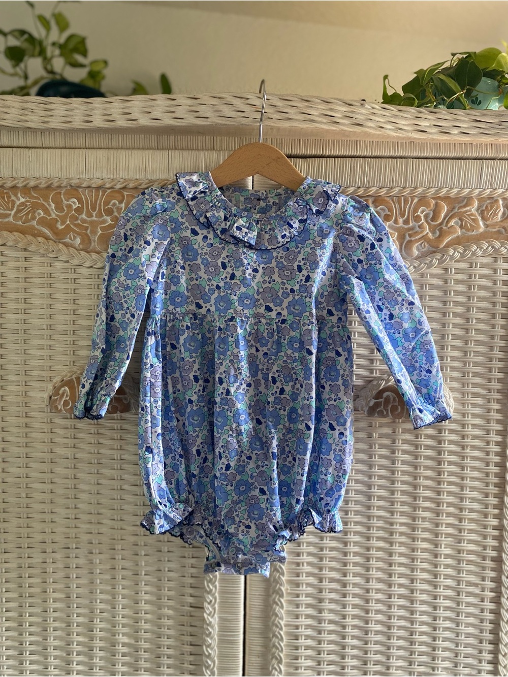 Shirley & Girls Kids Floral Ruffle-Trim Baby Romper